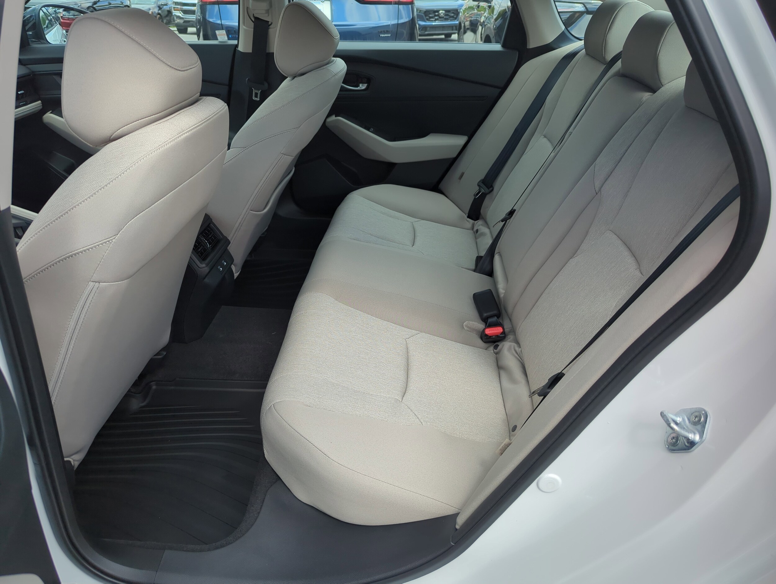 2025 Honda Accord SE - Photo 18