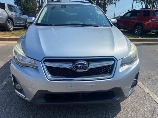 2017 Subaru Crosstrek 2.0i Premium photo 2