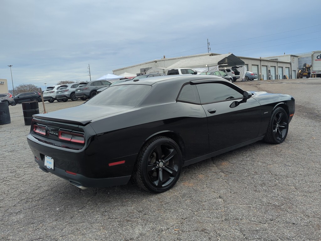 Used 2016 Dodge Challenger R/T Coupe