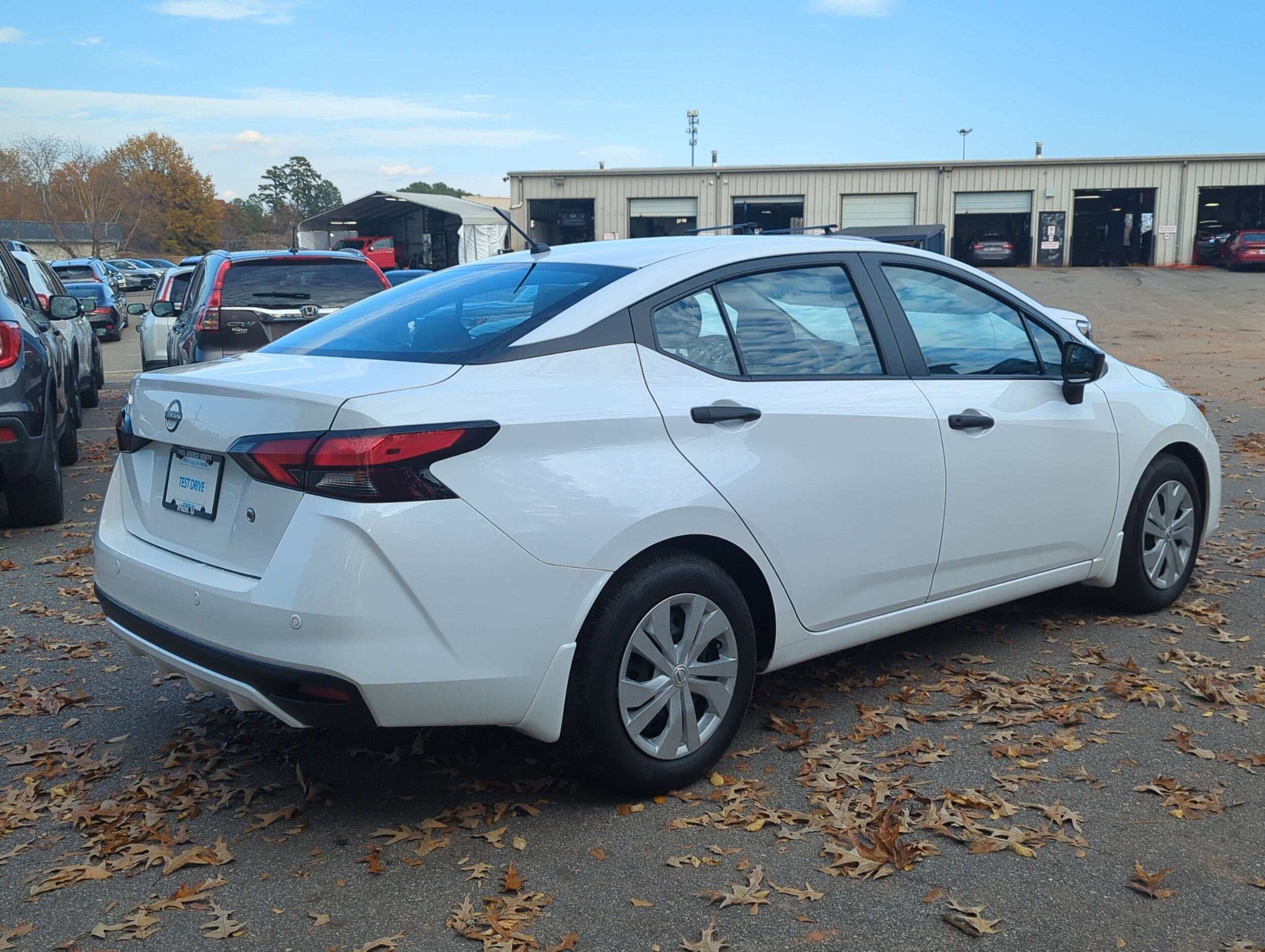 2023 Nissan Versa S photo 3