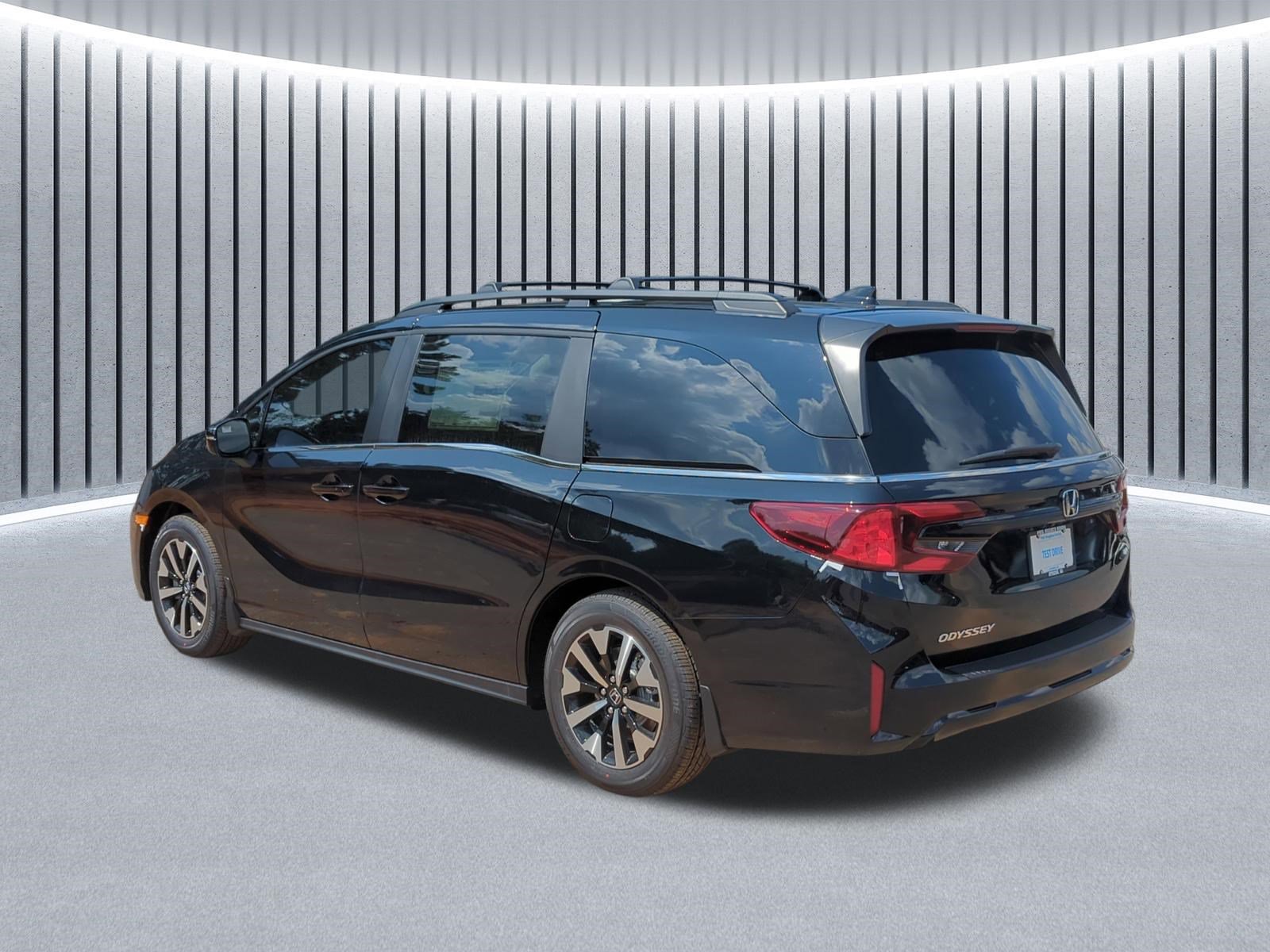 2026 Honda Odyssey EX-L - Photo 7