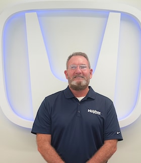Staff member Daren Bennett from ID_85b04d39b74a