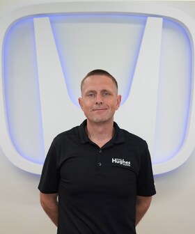 Staff member Shane Bell from ID_87ef8320835b