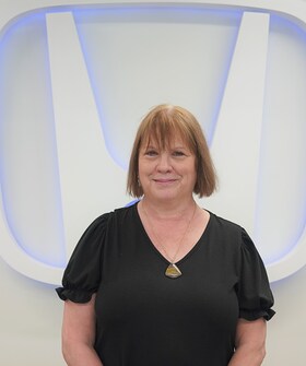 Staff member Karen Bagwell from ID_ace413d98d02