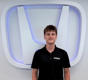 Staff member Colin Cook from ID_85b04d39b74a