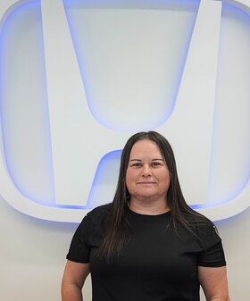 Staff member Patricia Morrell from ID_ace413d98d02