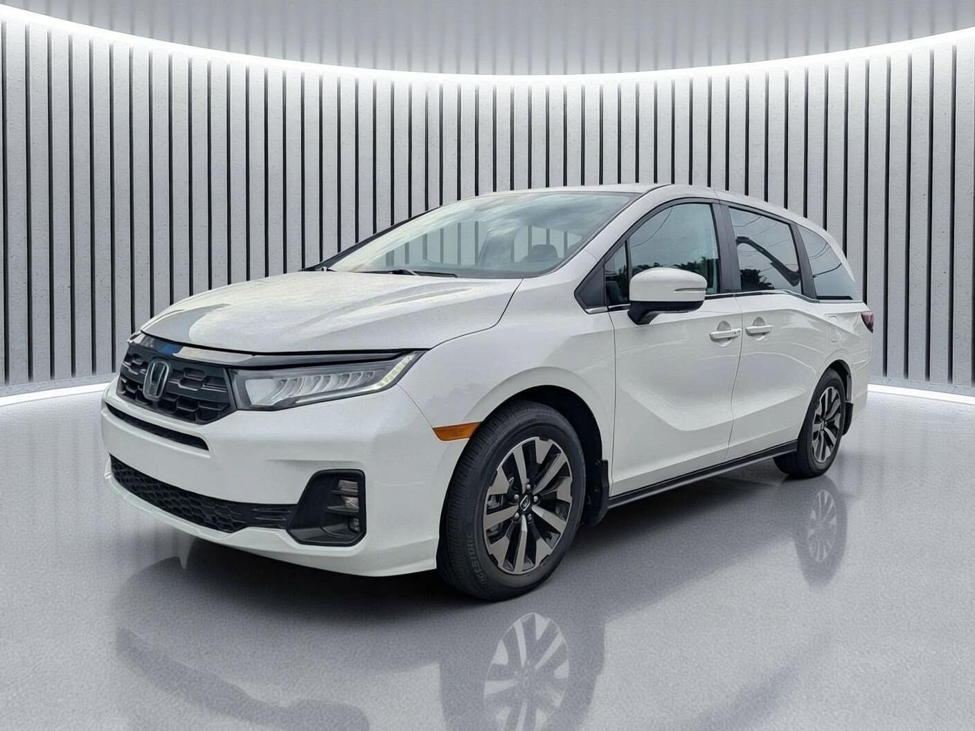 2026 Honda Odyssey EX-L - Photo 8