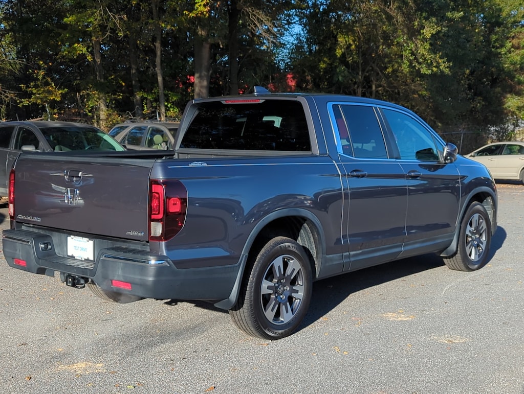 Used 2017 Honda Ridgeline RTL-T RTL-T 4x4 Crew Cab 5.3 Bed