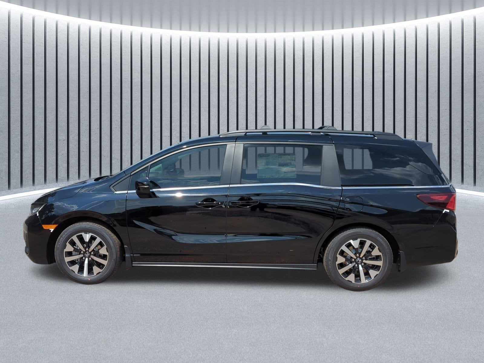 2026 Honda Odyssey EX-L - Photo 8