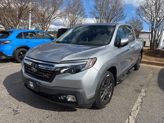 2020 Honda Ridgeline Sport photo 4