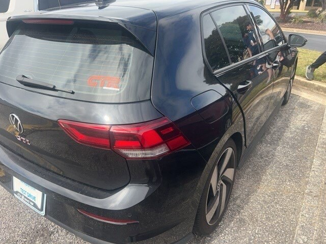 2022 Volkswagen Golf GTI SE photo 4