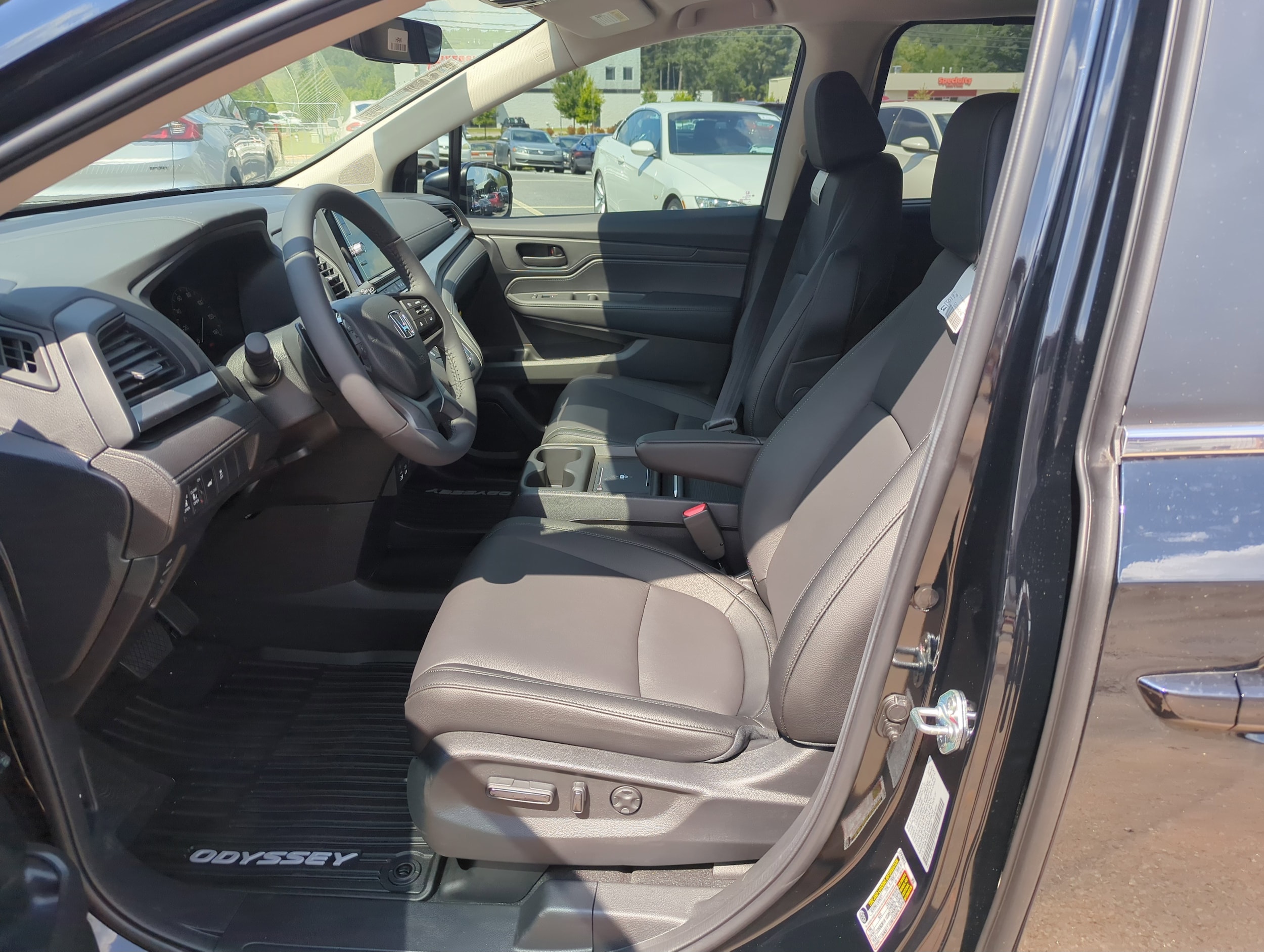 2026 Honda Odyssey EX-L - Photo 18