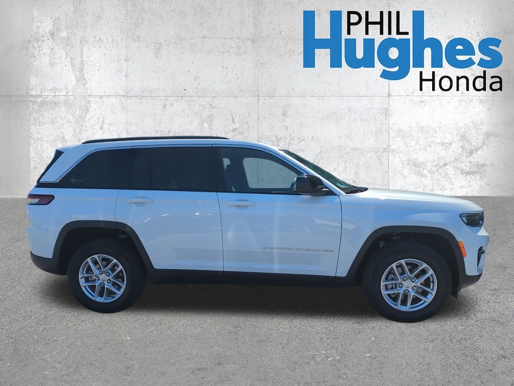 Used 2025 Jeep Grand Cherokee Laredo X Laredo X 4x2