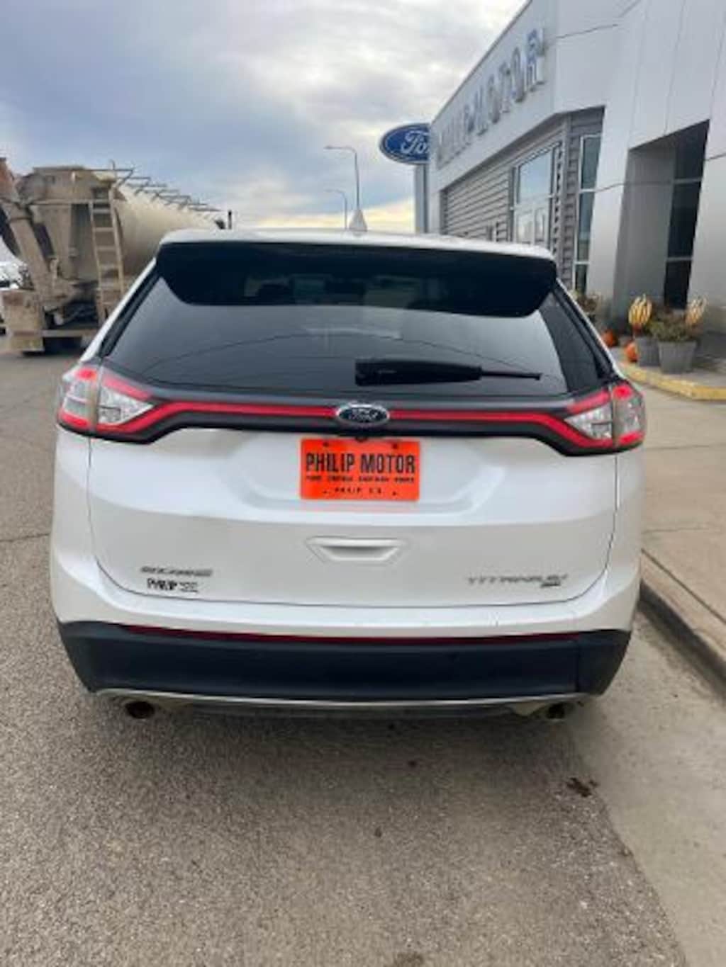 Used 2015 Ford Edge Titanium SUV