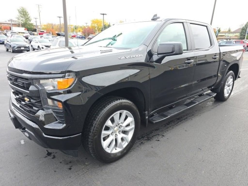 Used 2025 Chevrolet Silverado 1500 Custom Truck