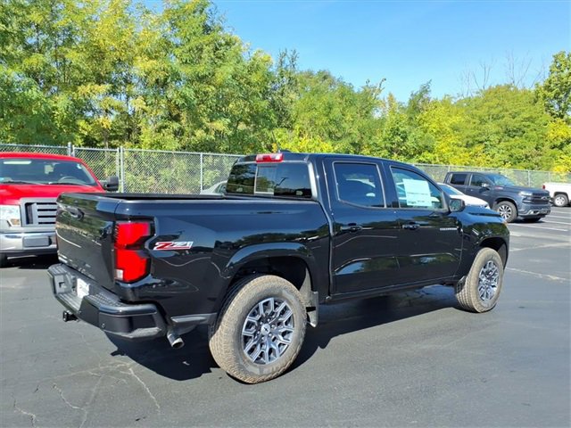 2026 Chevrolet Colorado Z71 photo 3