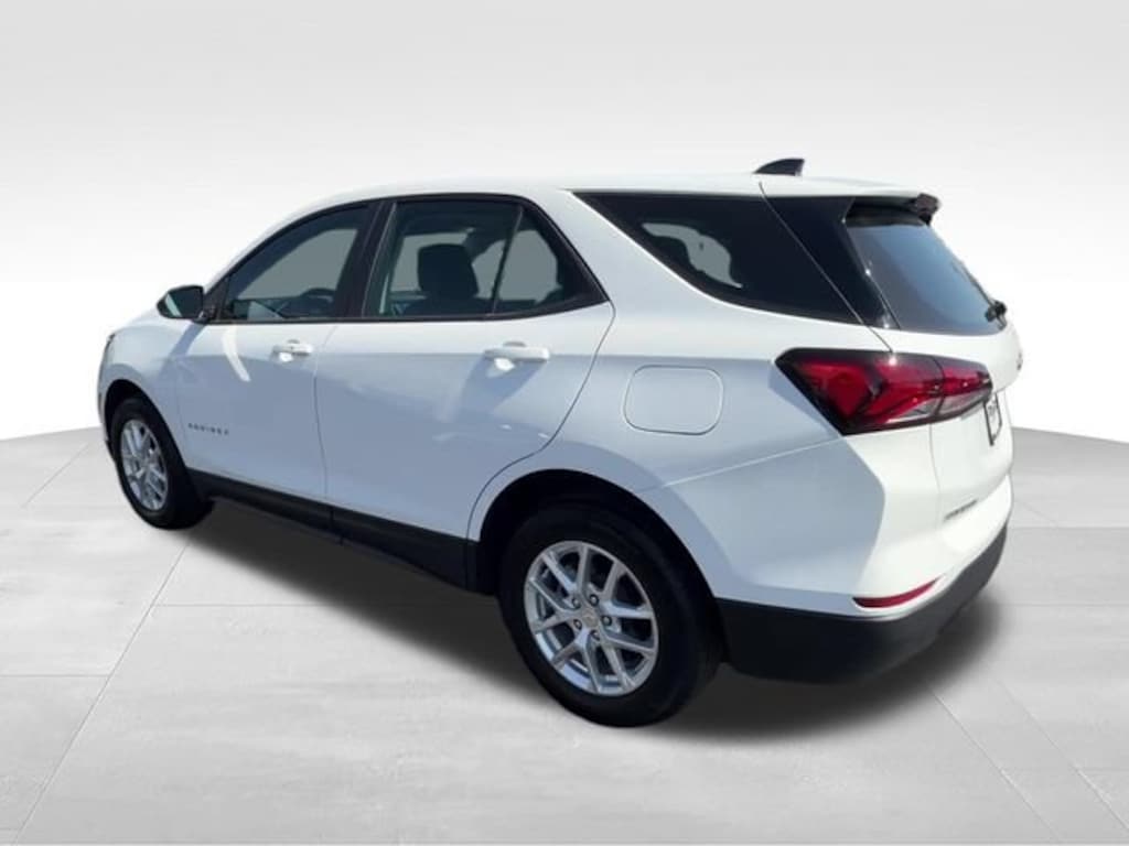 Used 2024 Chevrolet Equinox LS SUV