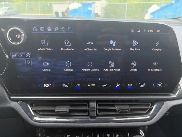 2024 Chevrolet Equinox EV Launch Edition - Photo 11