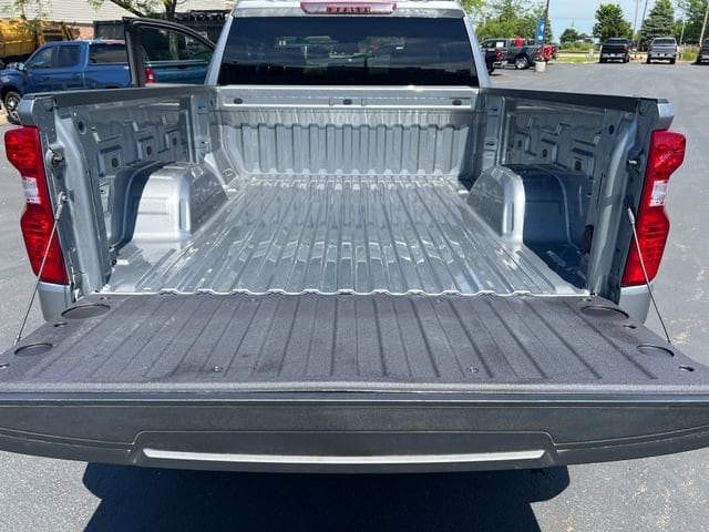 2023 Chevrolet Silverado 1500 LT - Photo 21