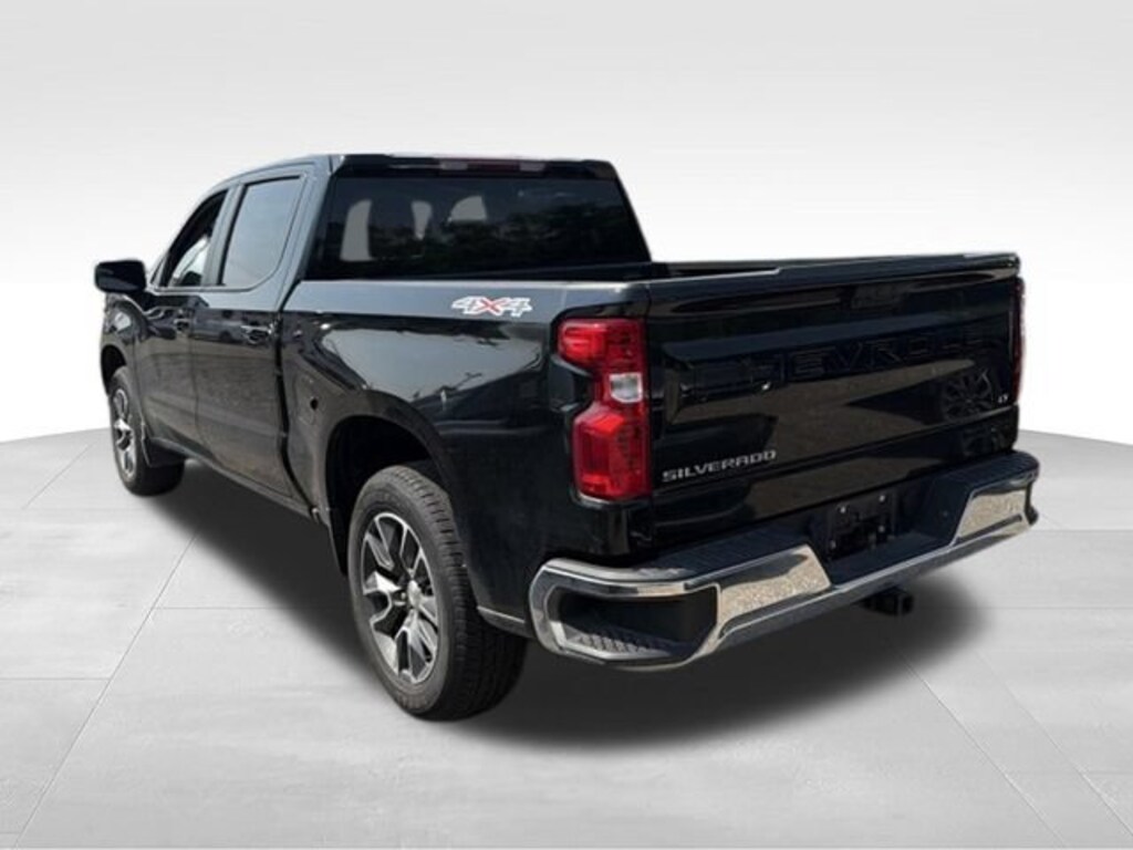 Used 2023 Chevrolet Silverado 1500 LT Truck Crew Cab