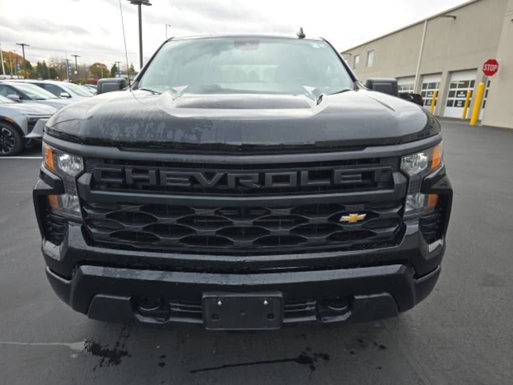 Used 2025 Chevrolet Silverado 1500 Custom Truck