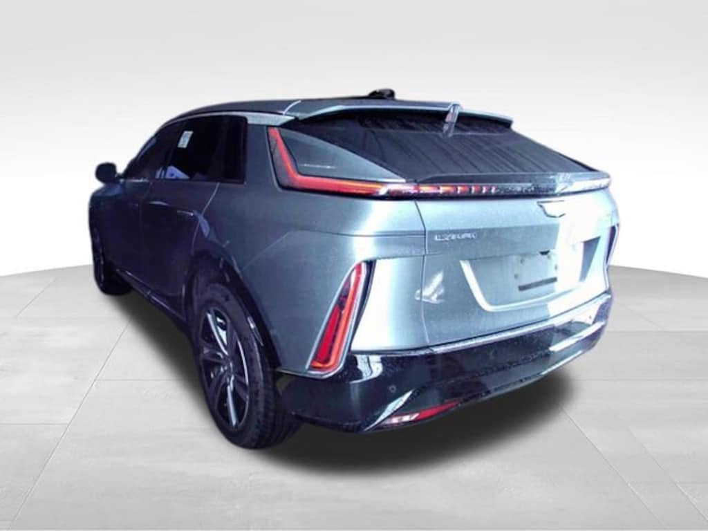 Used 2024 CADILLAC LYRIQ Luxury 2 SUV