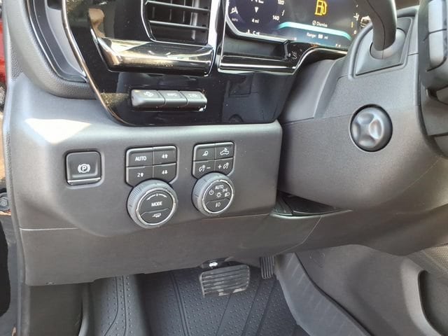 2026 Chevrolet Silverado 1500 ZR2 - Photo 12