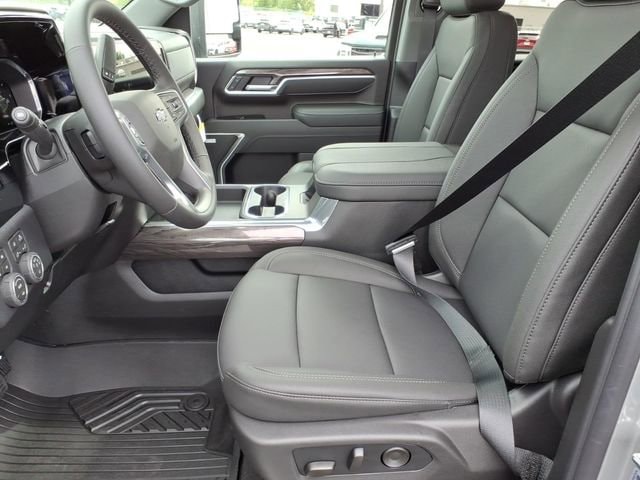 2026 Chevrolet Silverado 2500 HD LTZ - Photo 6