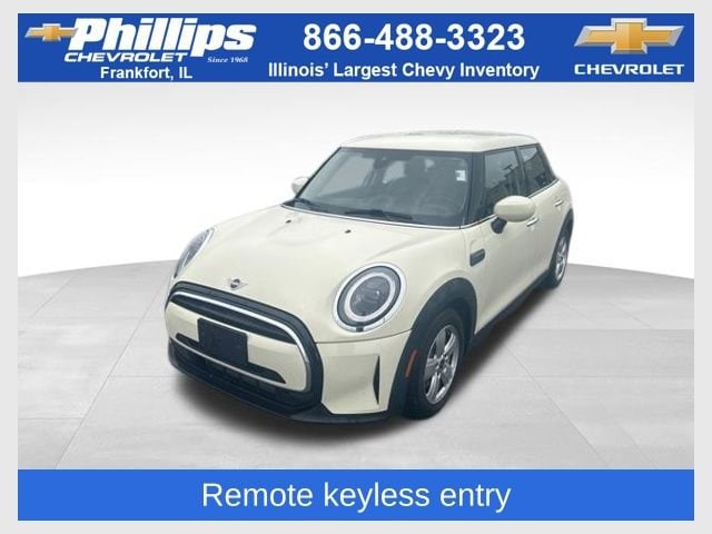 2022 MINI Hardtop Cooper Oxford Edition's photo