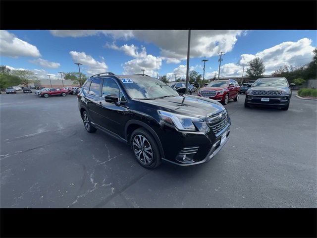 2022 Subaru Forester Limited photo 2