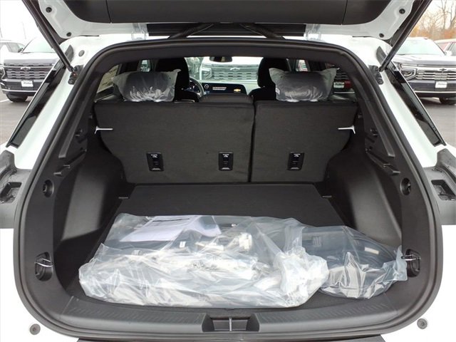 2026 Chevrolet Equinox EV 1LT photo 2