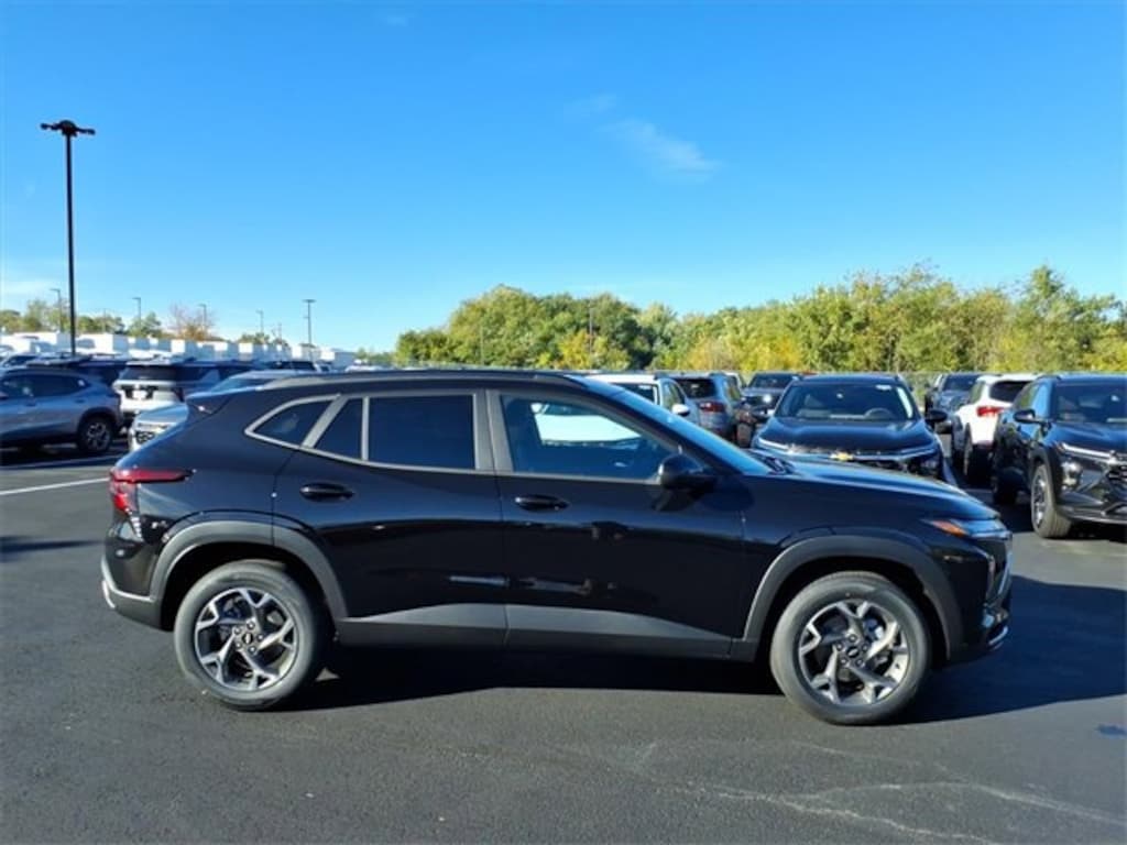New 2026 Chevrolet Trax LT SUV