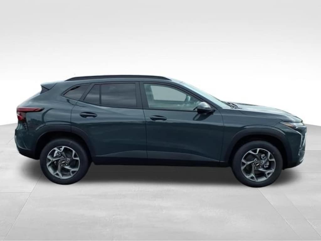 New 2026 Chevrolet Trax LT SUV