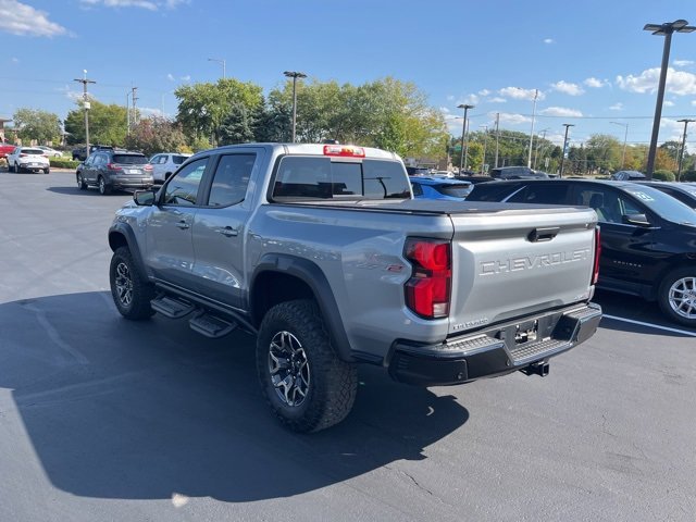 2024 Chevrolet Colorado ZR2 photo 2