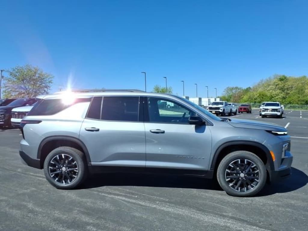 New 2026 Chevrolet Traverse LT SUV