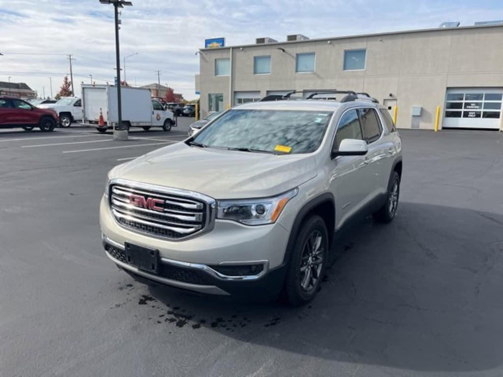 Used 2017 GMC Acadia SLT SUV