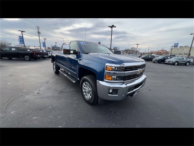 2016 Chevrolet Silverado 2500HD LTZ photo 2