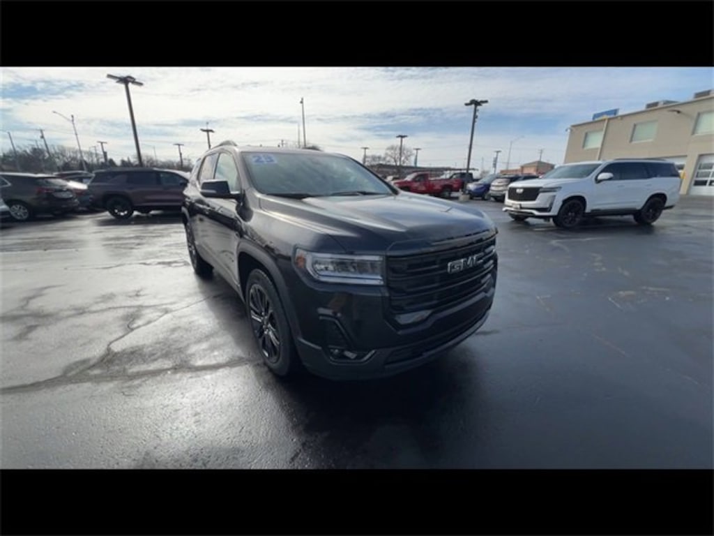 Used 2023 GMC Acadia SLT SUV