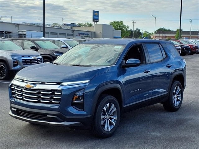 2026 Chevrolet Equinox LT photo 3
