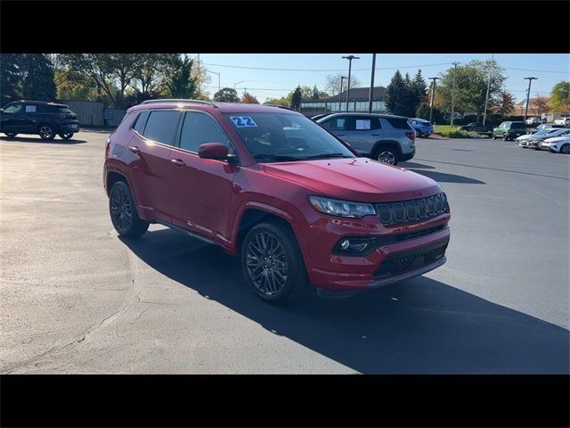 2022 Jeep Compass Limited photo 2