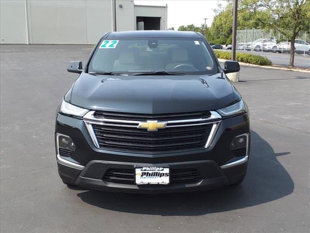 Used 2022 Chevrolet Traverse LS with VIN 1GNERFKW5NJ116092 for sale in Frankfort, IL