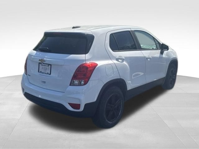 Used 2021 Chevrolet Trax LS with VIN KL7CJKSB8MB322624 for sale in Frankfort, IL