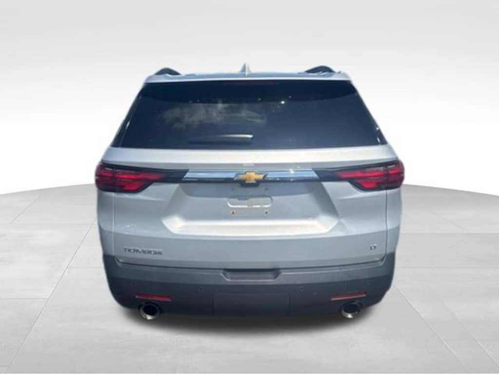 Used 2022 Chevrolet Traverse LT Cloth SUV