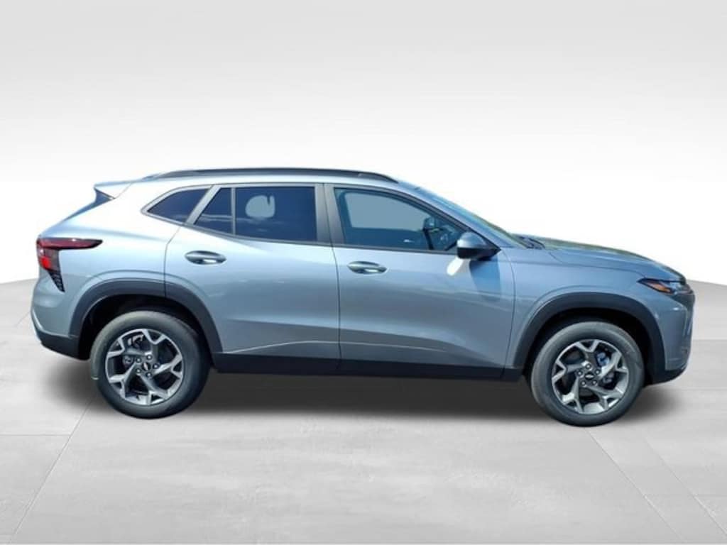 New 2026 Chevrolet Trax LT SUV