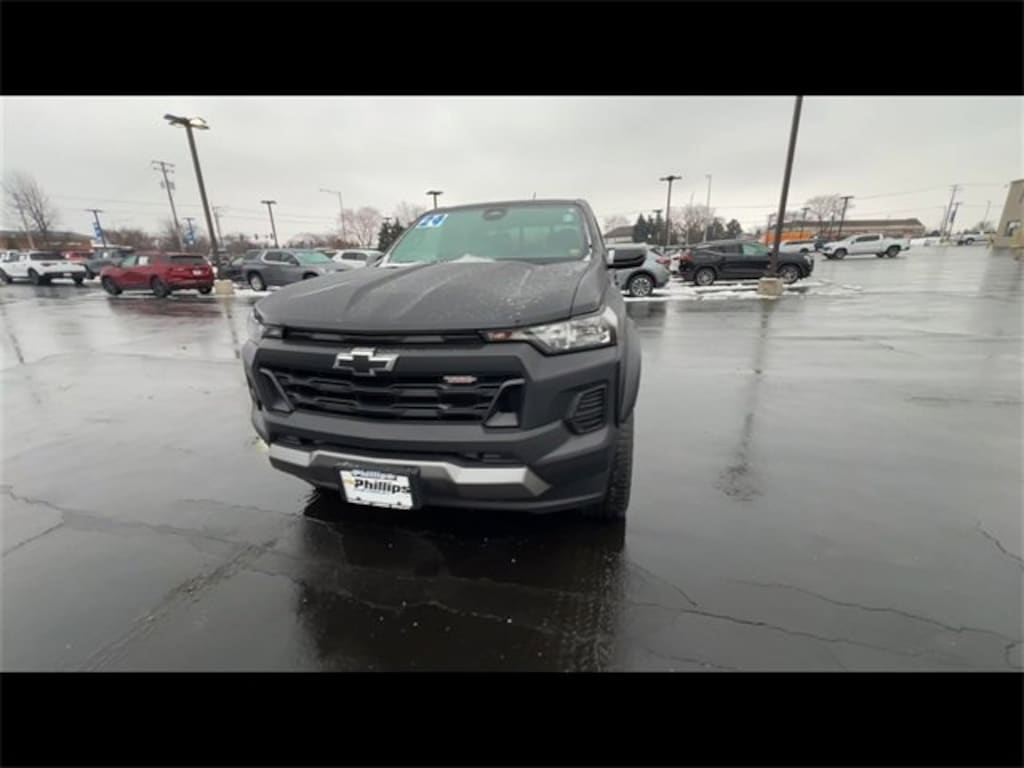 Used 2024 Chevrolet Colorado Trail Boss Truck