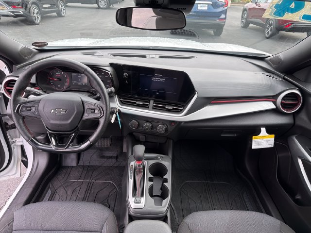 2024 Chevrolet Trax RS - Photo 12