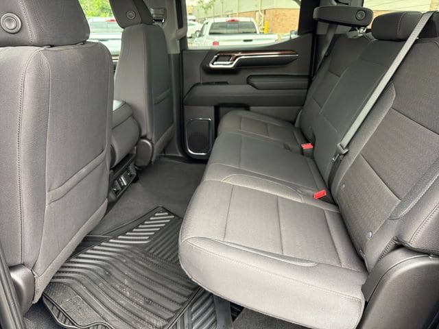 2024 Chevrolet Silverado 1500 LT - Photo 20