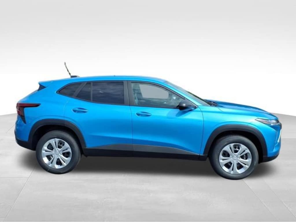 New 2026 Chevrolet Trax LS SUV