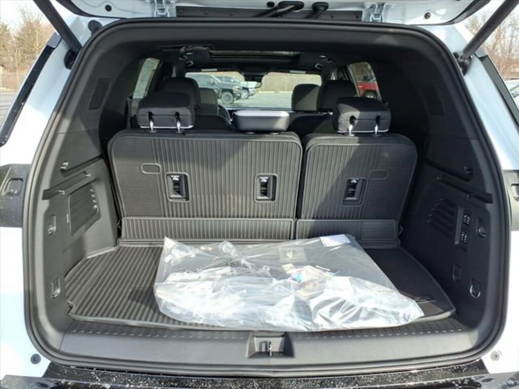 New 2026 Chevrolet Traverse High Country SUV