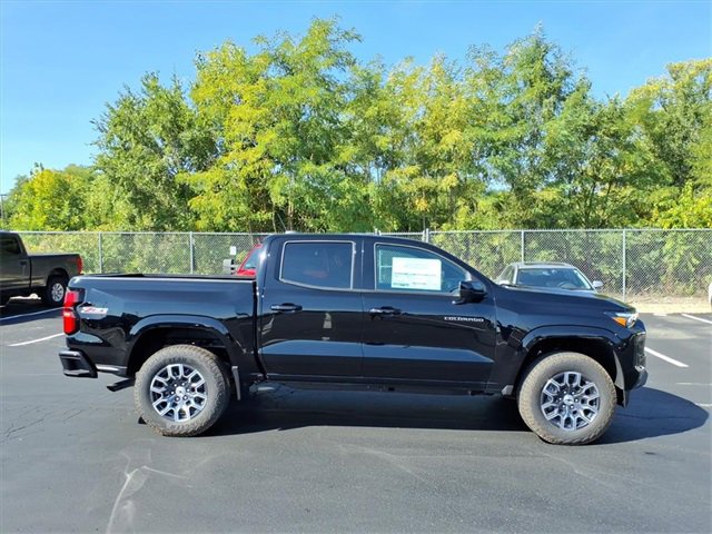 2026 Chevrolet Colorado Z71 photo 2